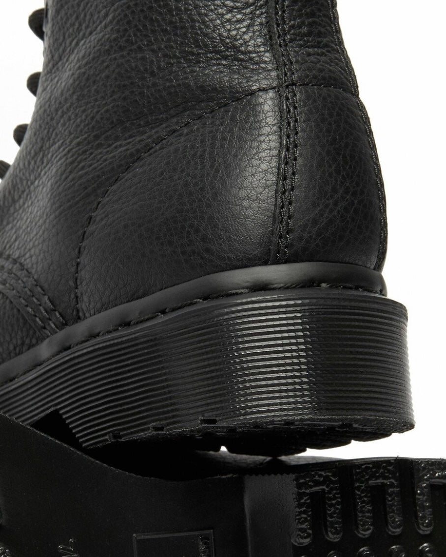 Stivali stringati Dr. martens neri