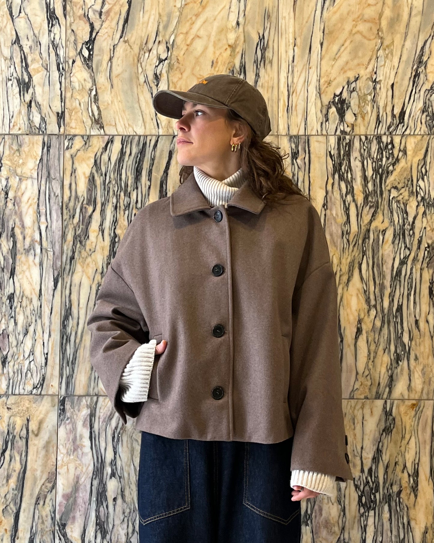 Cappotto corto tortora
