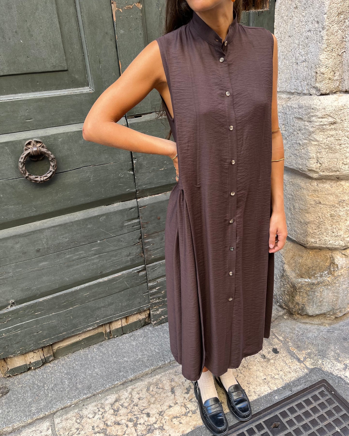 Vestito chemisier smanicato marrone