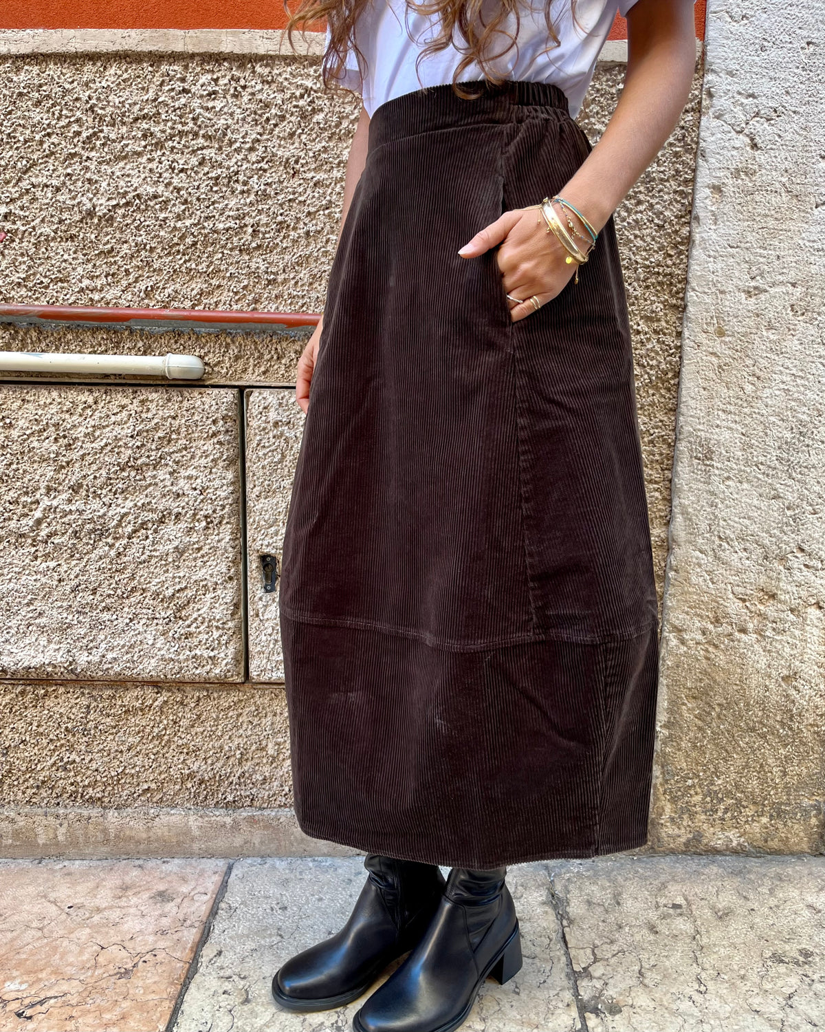 Gonna midi in velluto marrone