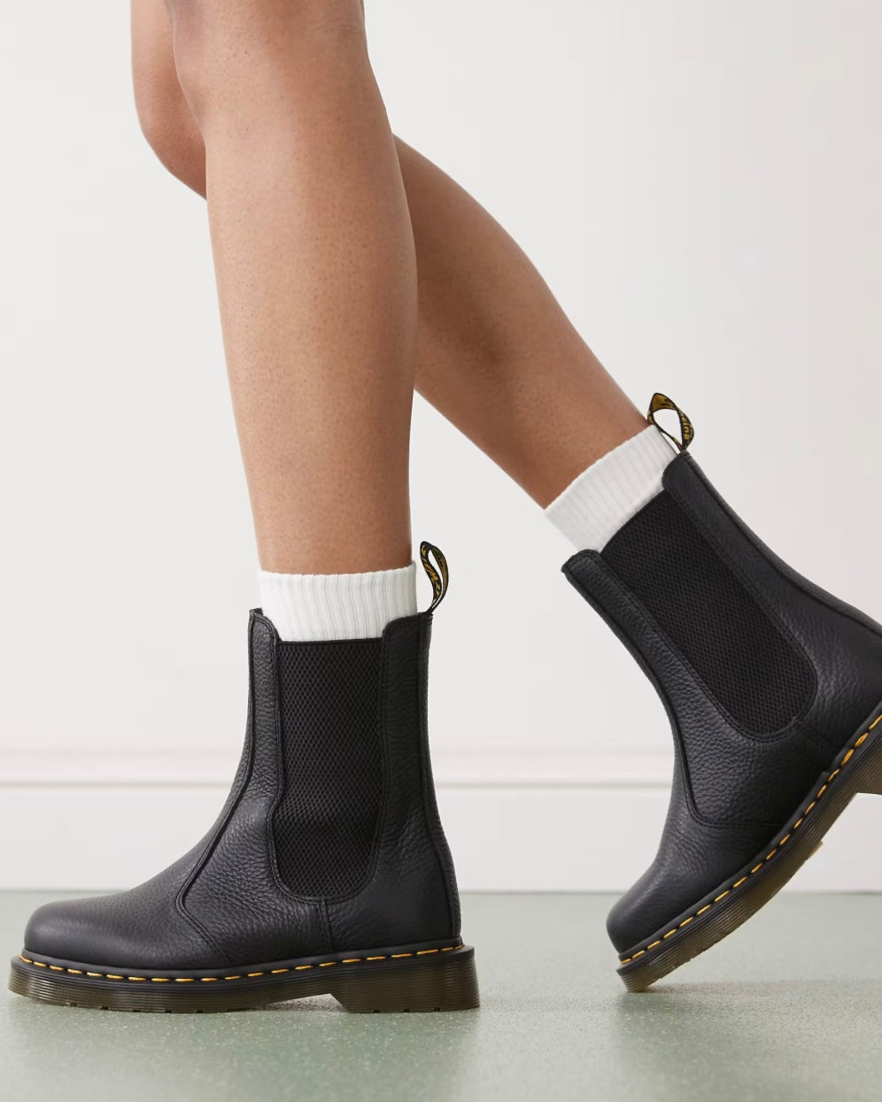 Stivali Chelsea Dr. Martens neri