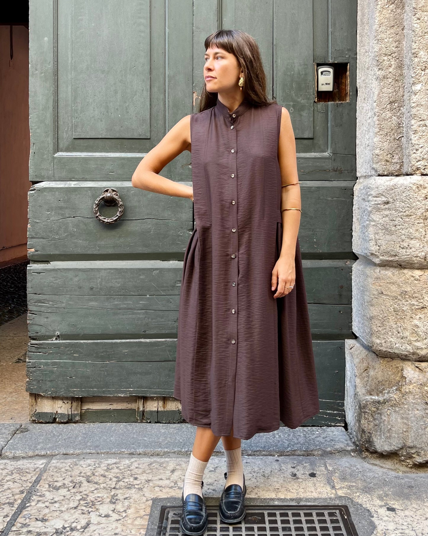 Vestito chemisier smanicato marrone