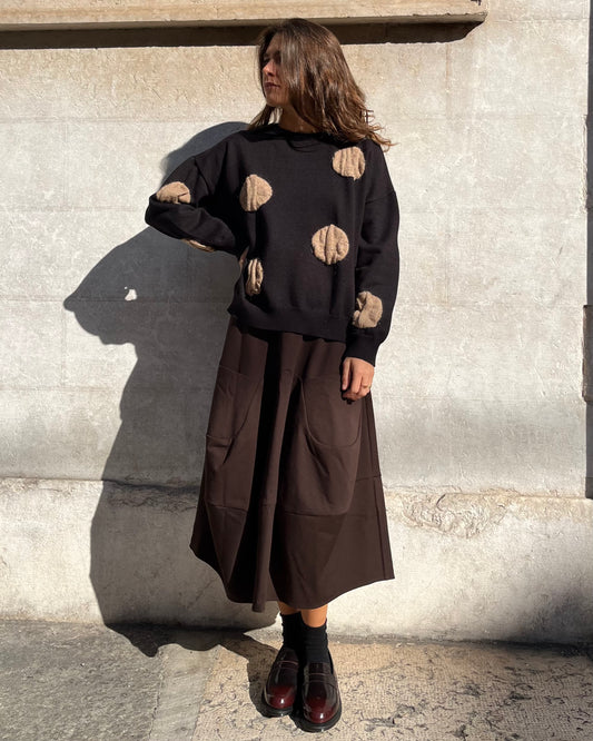 Maglione nero a pois camel