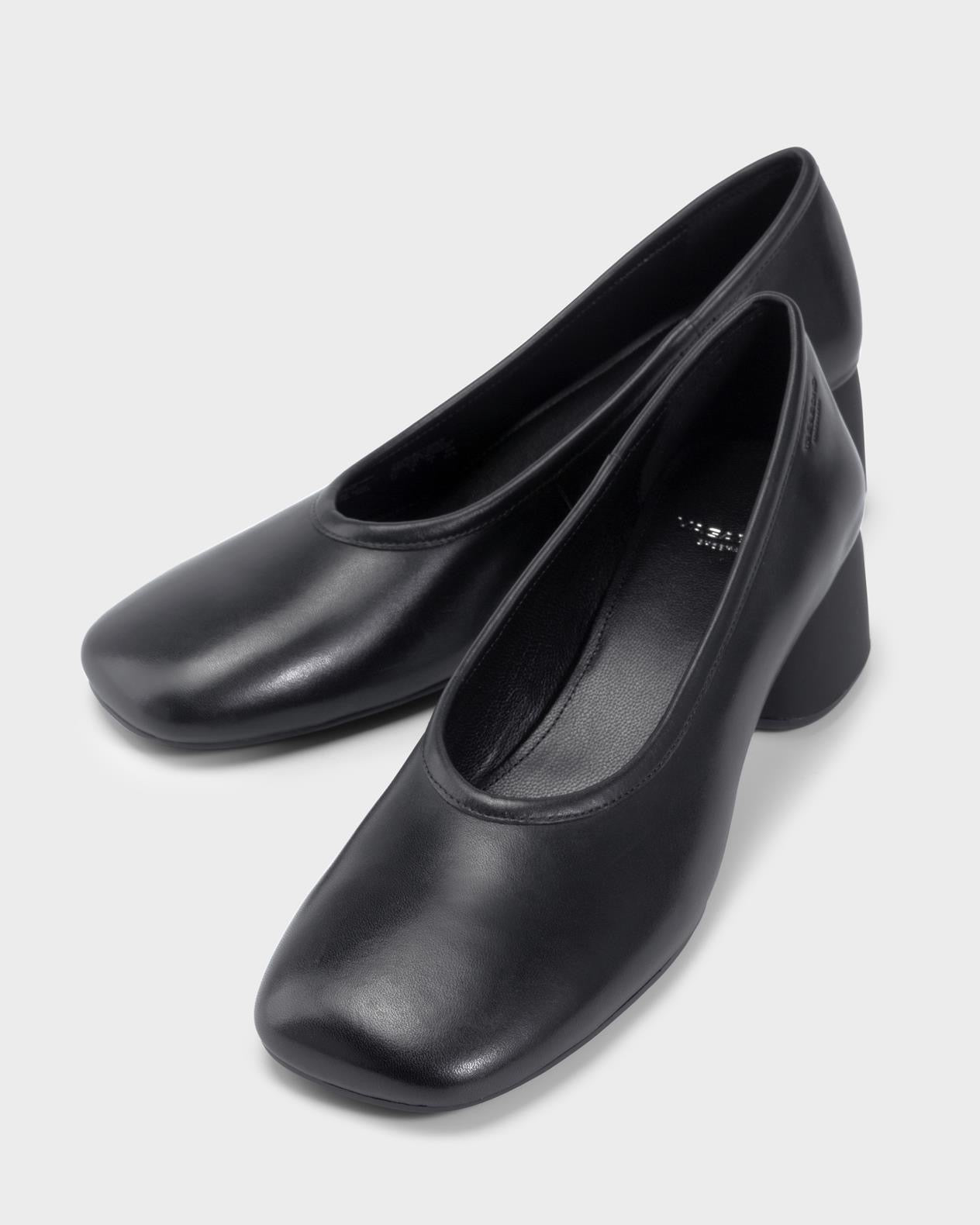 Décolleté Livia in pelle nera