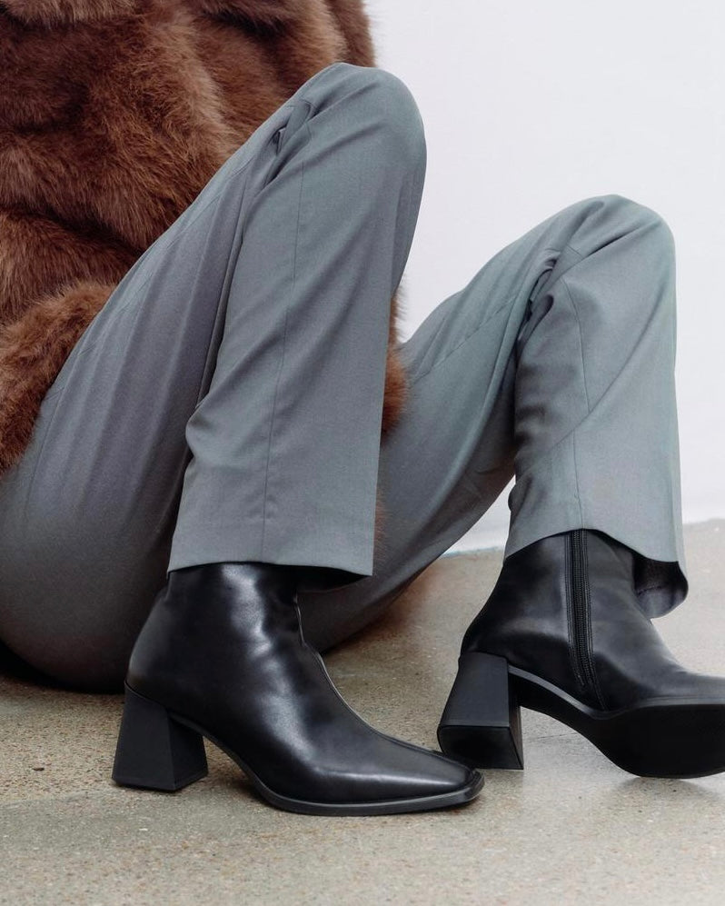 Stivaletto Hedda in pelle nera