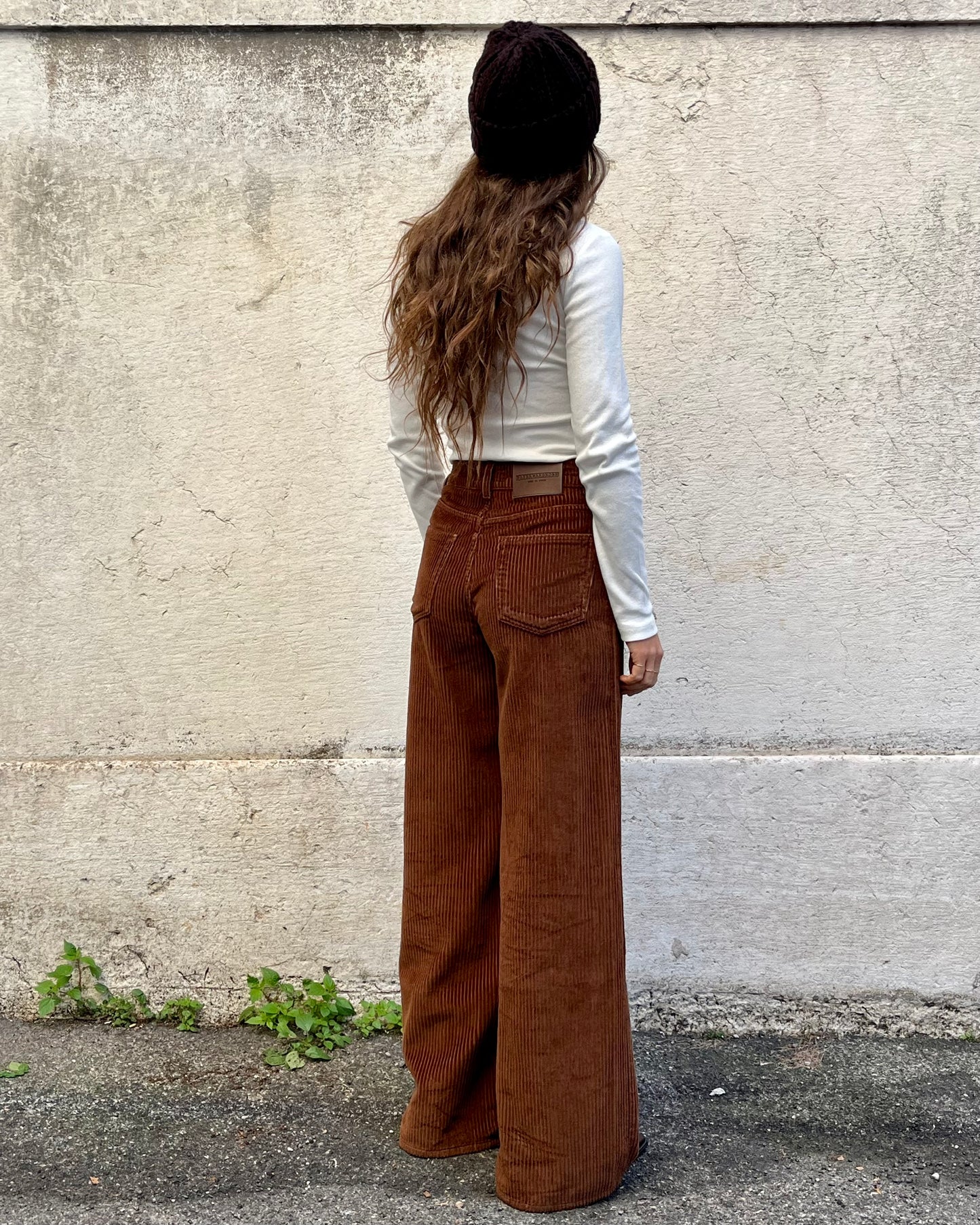 Pantaloni Valentine in velluto castagna