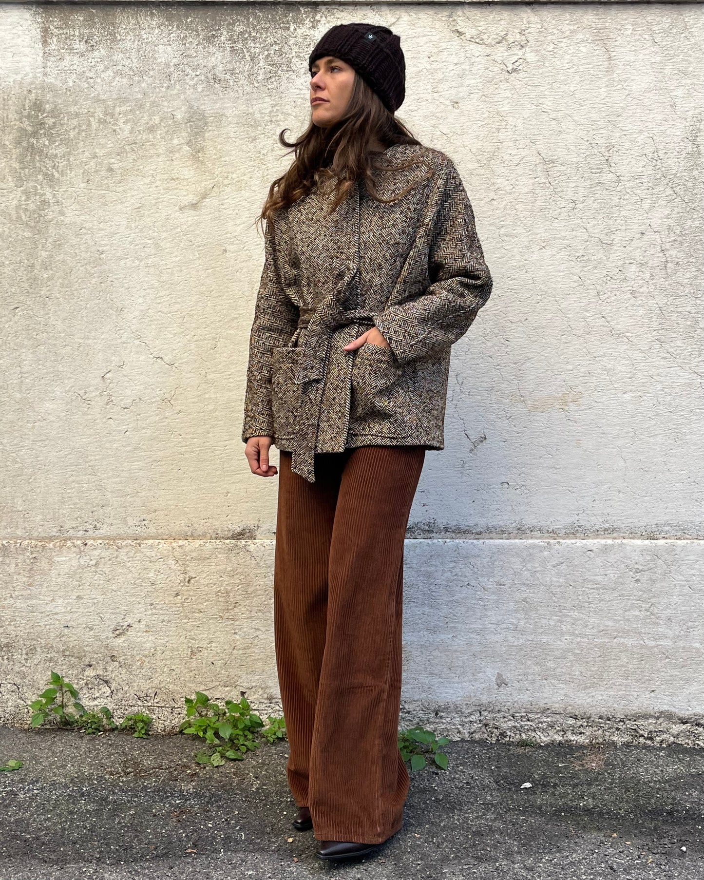 Cappotto corto con cintura resca