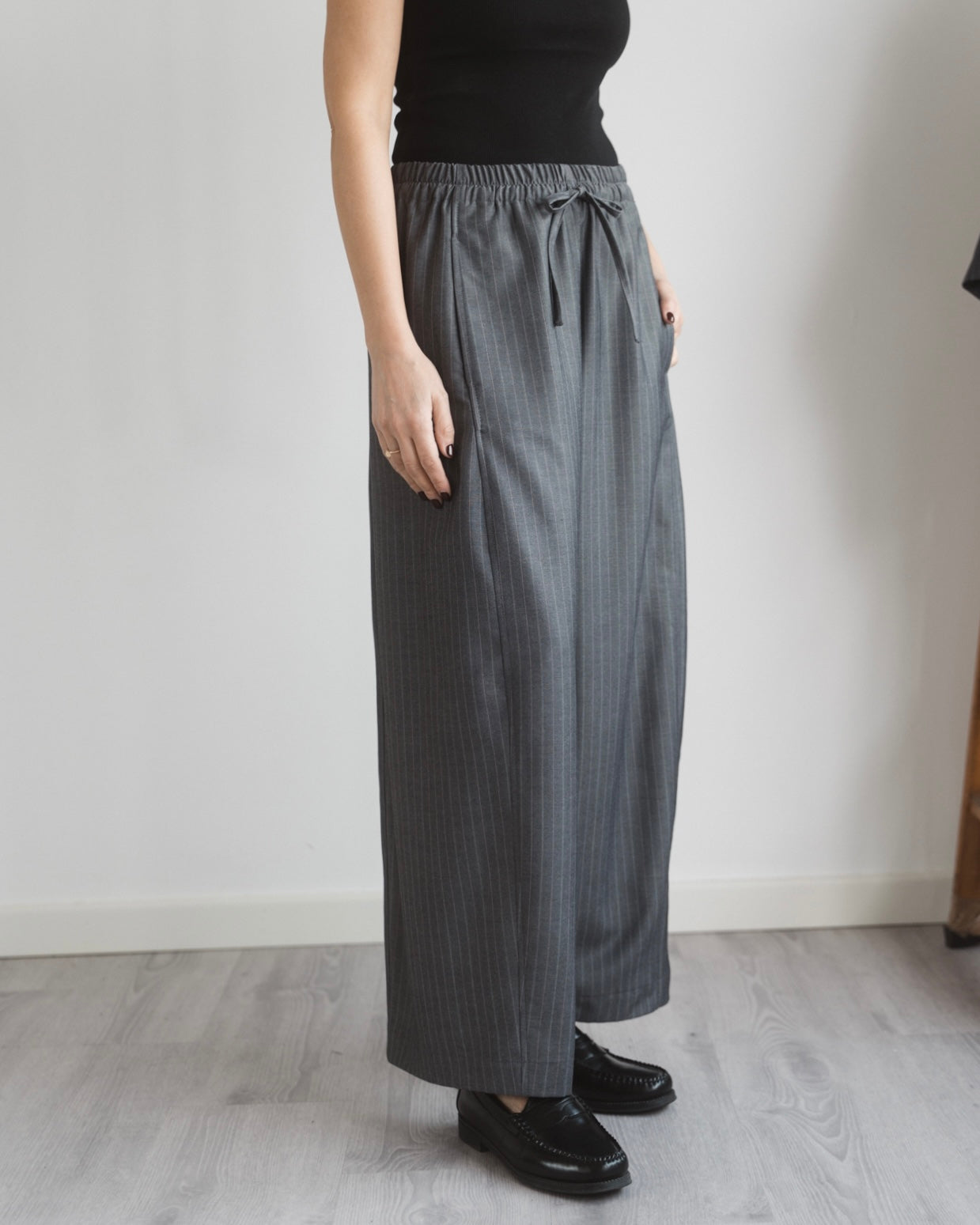 Jogger gessato grigio