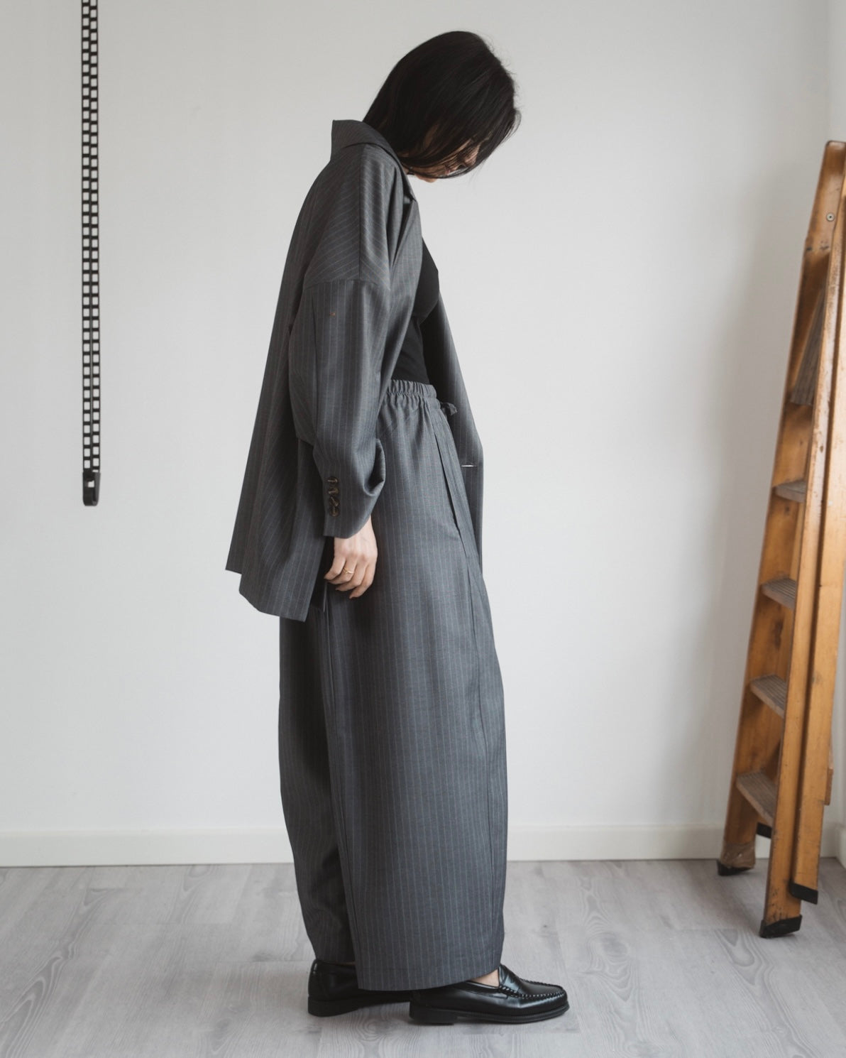 Jogger gessato grigio