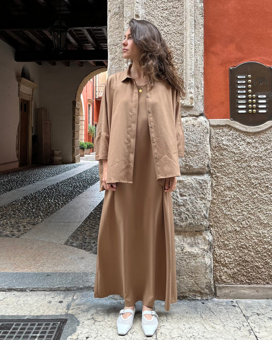 Camicia over biscotto