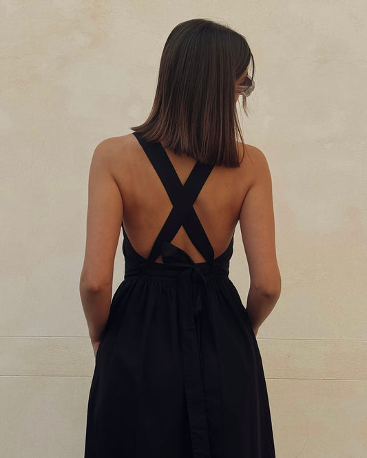 Vestito lacci e tasconi nero