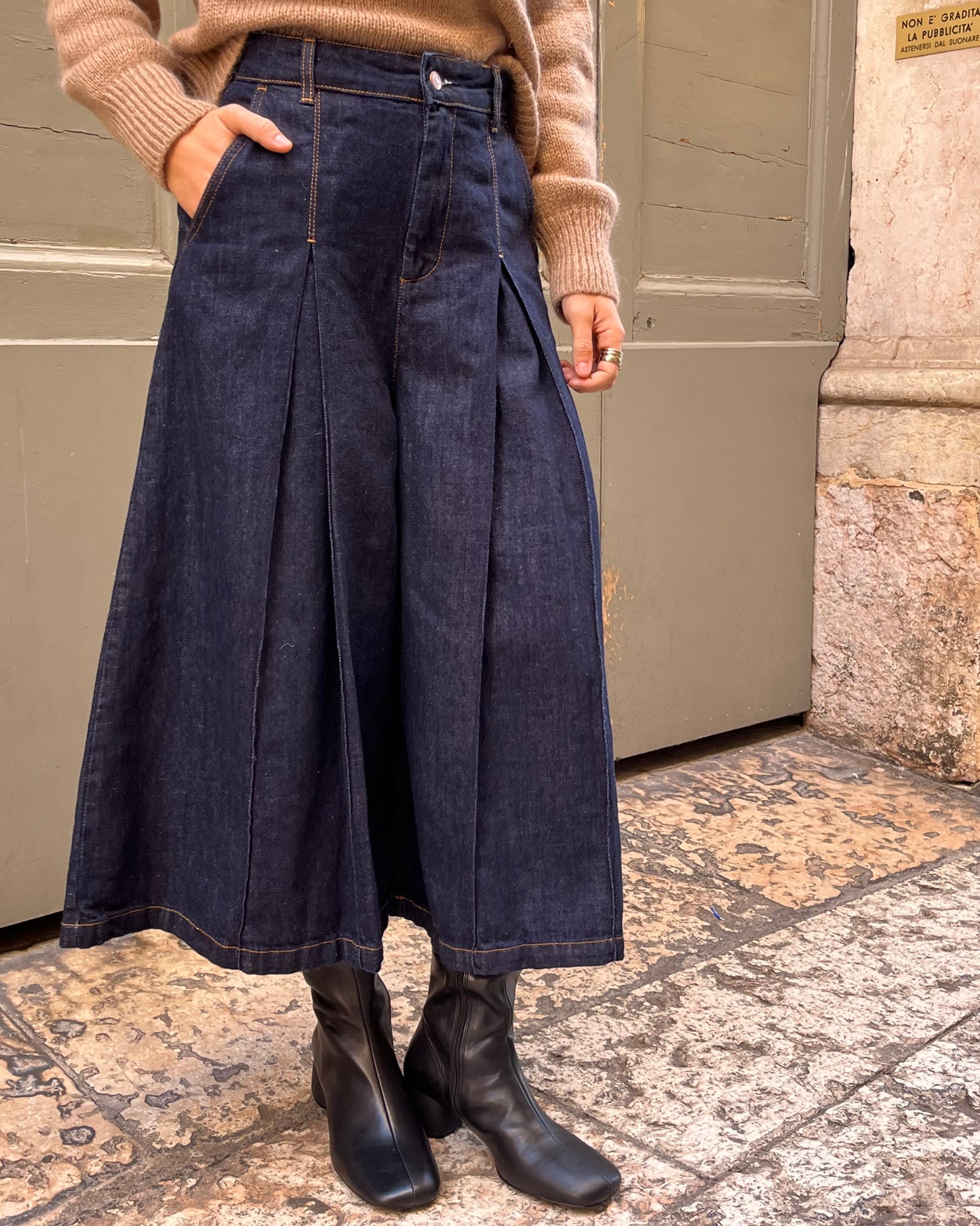 Jeans Leandra in denim raw blue