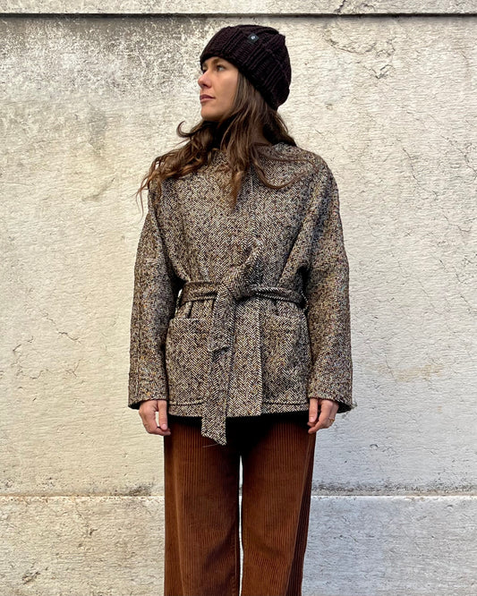 Cappotto corto con cintura resca