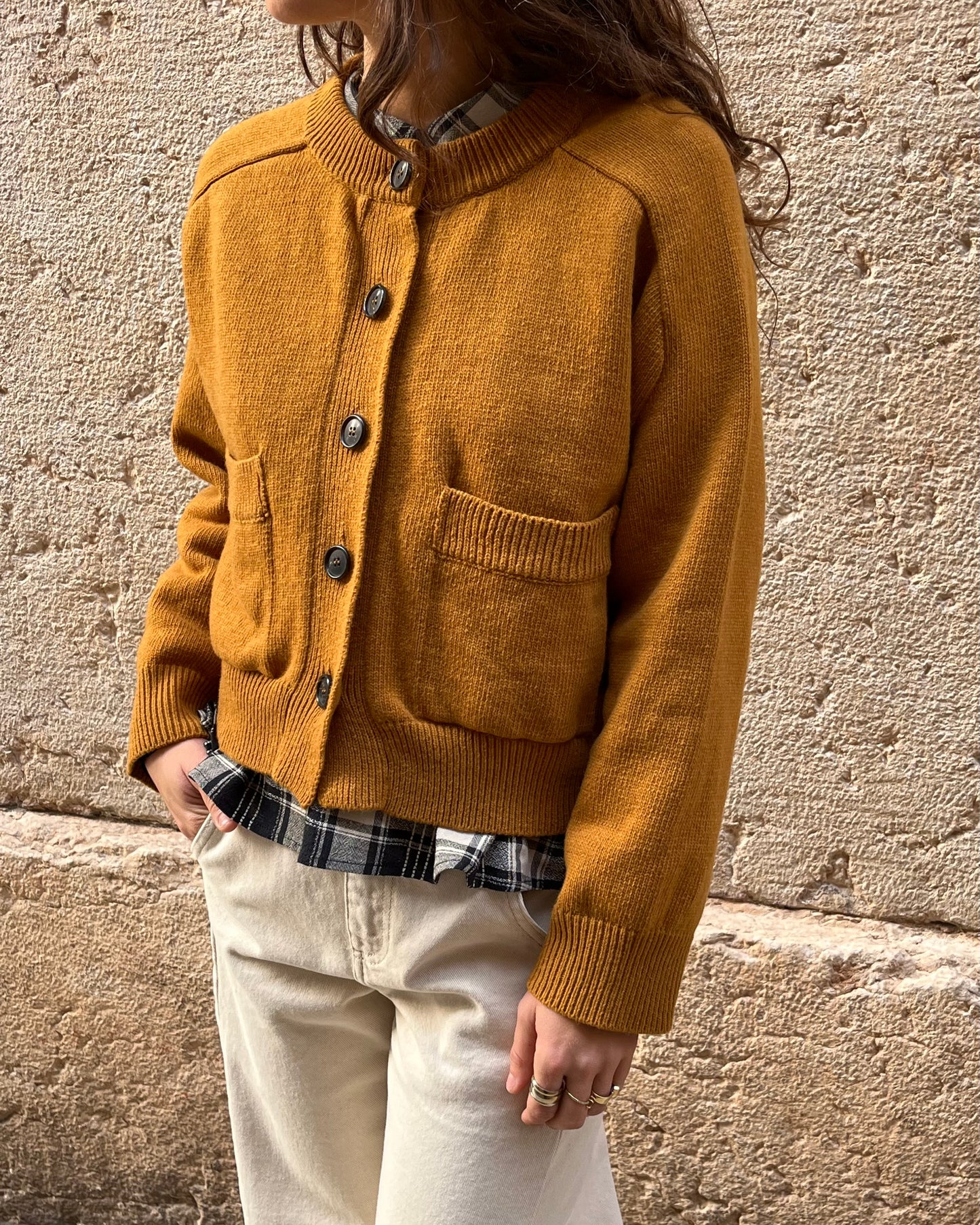 Cardigan in lana senape