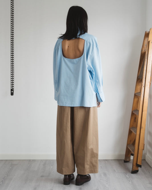 Camicia con apertura sulla schiena